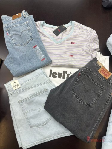 LEVI MIXED LOT €12 PER PIECE - Premier B2B Stocklot Marketplace