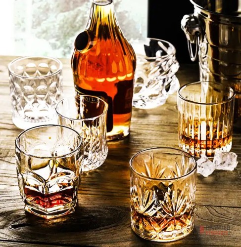 Diamond Design Crystal Whiskey Glasses - Elegant and Durable - thumbnail image - Premier B2B Stocklot Marketplace