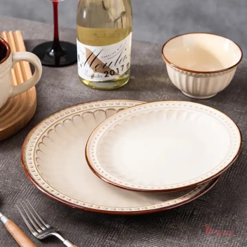 Elegant European Fine Ceramic 8-Piece Dinnerware Set - Bulk Supply - Premier B2B Stocklot Marketplace