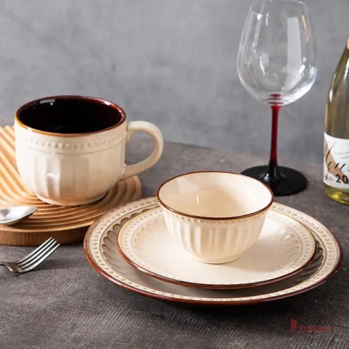 Elegant European Fine Ceramic 8-Piece Dinnerware Set - Bulk Supply - thumbnail image - Premier B2B Stocklot Marketplace