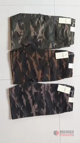 Wholesale Stocklot: Men’s Jogger Pants by Pull and Bear - thumbnail image - Premier B2B Stocklot Marketplace